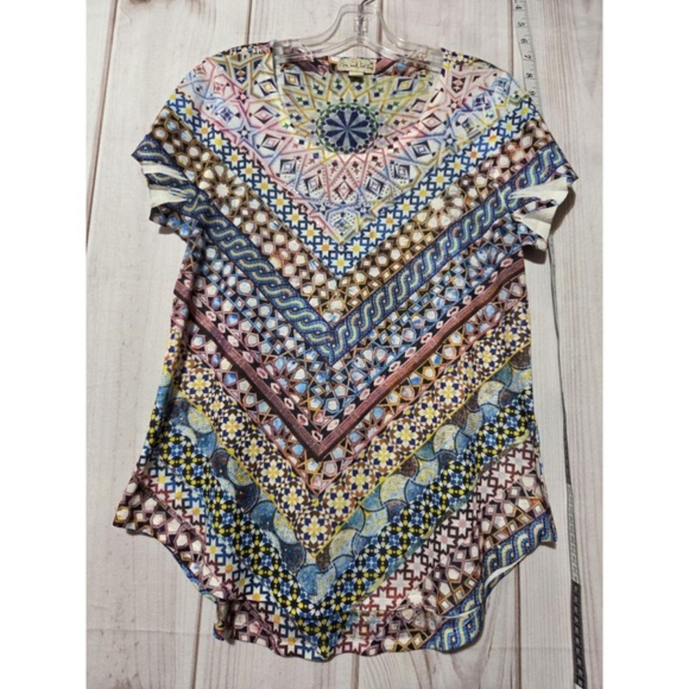 Live and Let Live Womens Geometric Print Rhinestone Accent‎ Top Multi-Color Sz M